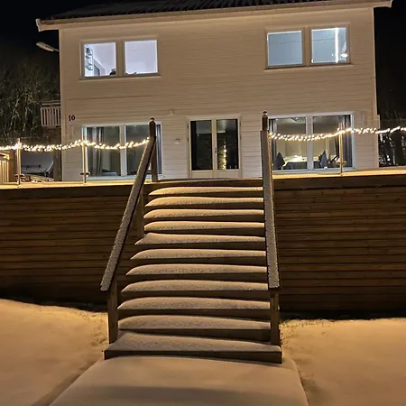 Holiday home My Kaldfjorden *